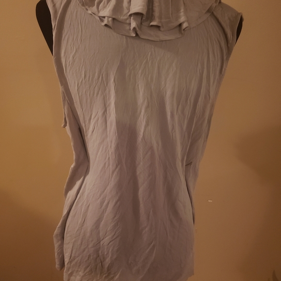 Top - Picture 2 of 4